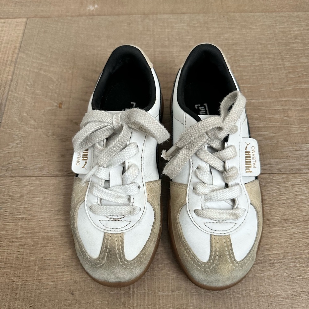 Puma Kids White and Beige Sneakers - Picture 3 of 7